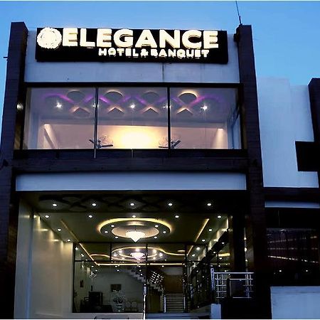 Elegance Hotel And Banquet Ayodhya Esterno foto